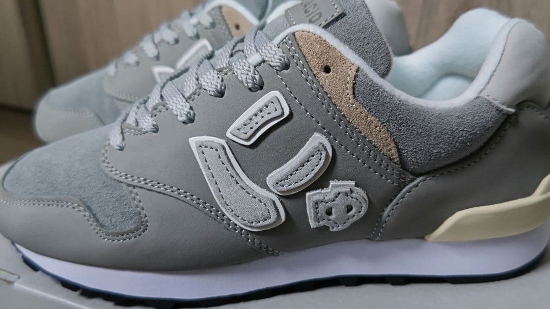 （新品）にゅ～ず『GRAY』10周年限定モデル　抽選販売