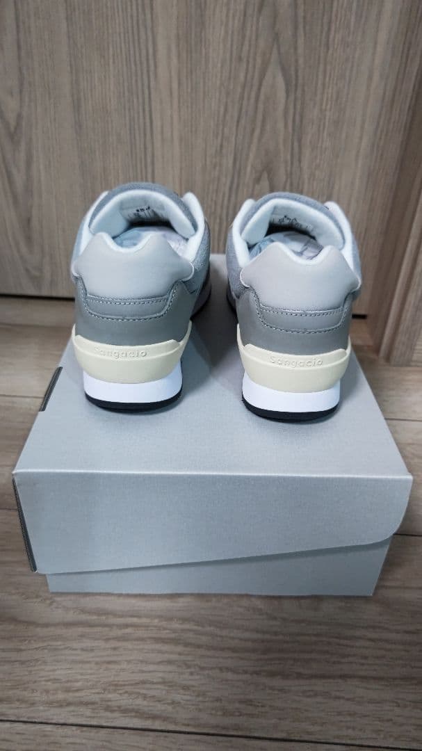 （新品）にゅ～ず『GRAY』10周年限定モデル　抽選販売