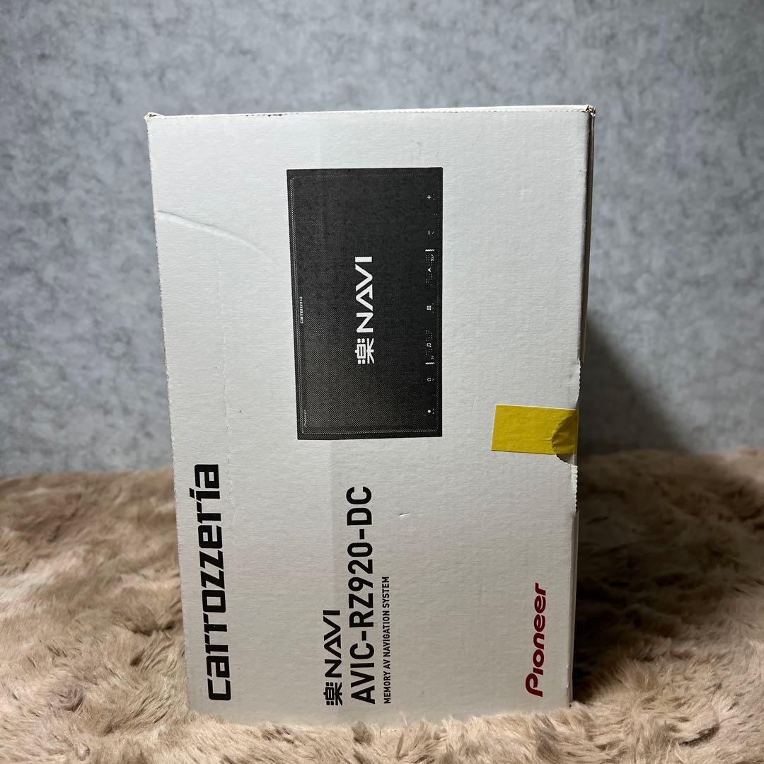 新品未使用　Pioneer カーナビ AVIC-RZ920-DC 7インチ