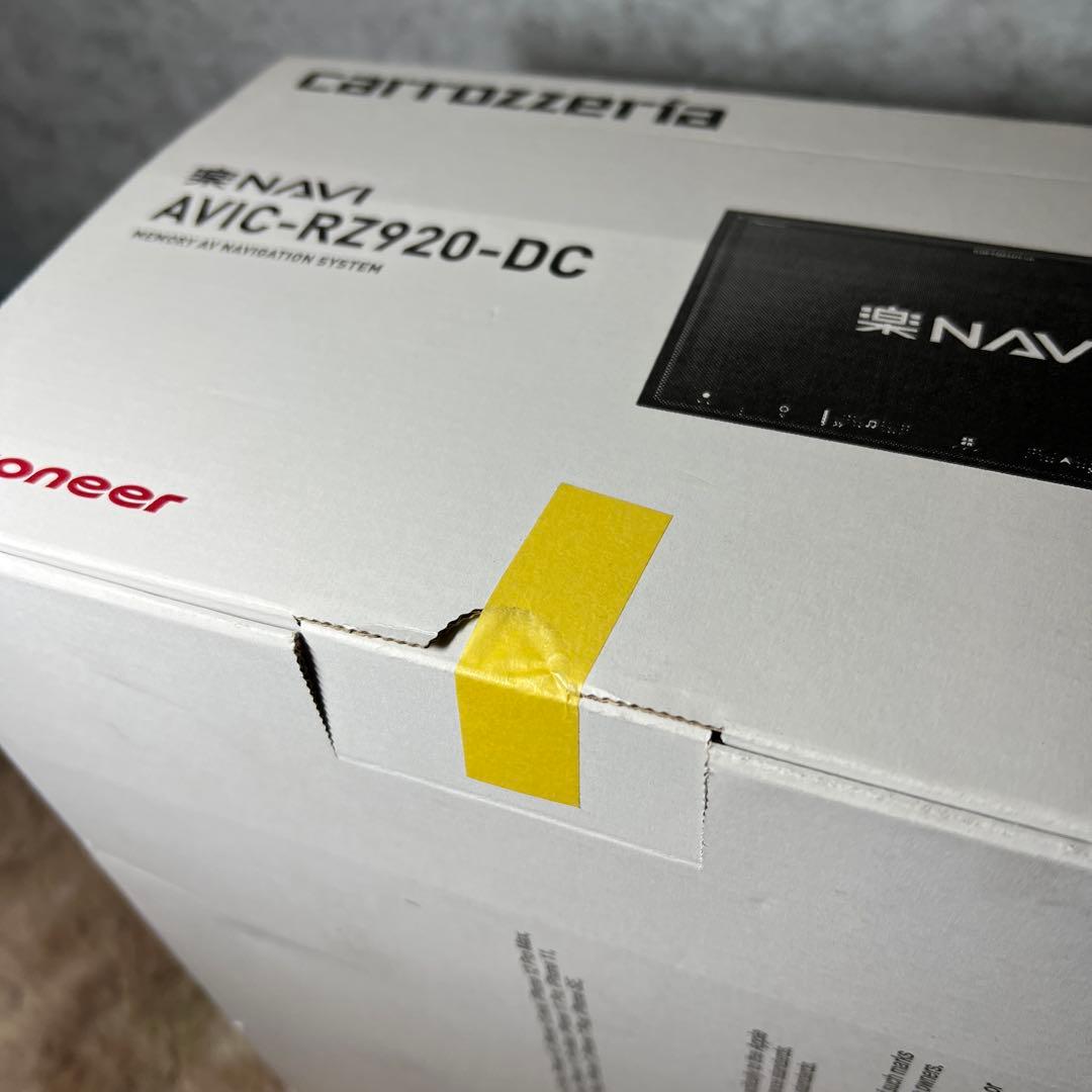 新品未使用　Pioneer カーナビ AVIC-RZ920-DC 7インチ