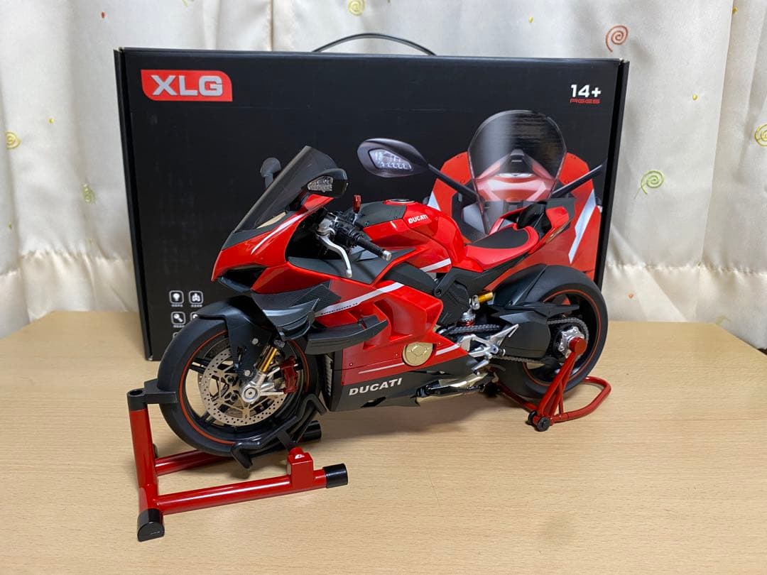 DUCATI パニガーレv4 スーパーレッジェーラ 1/7スケール　ドゥカティ