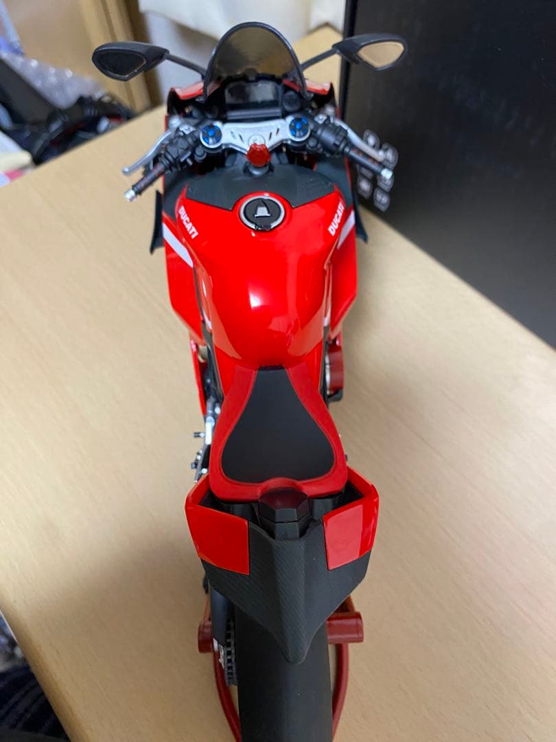 DUCATI パニガーレv4 スーパーレッジェーラ 1/7スケール　ドゥカティ