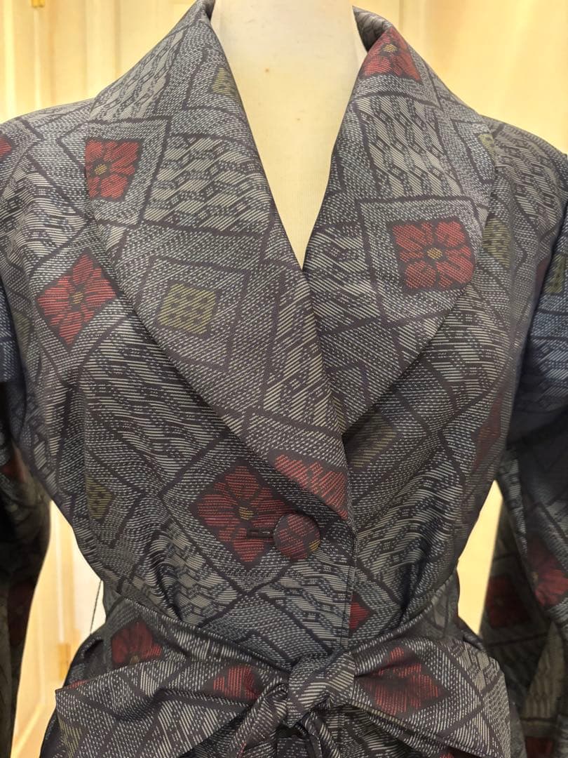 161 着物リメイク 正絹 本場大島紬 花菱文 ロングコート ウエストリボン付