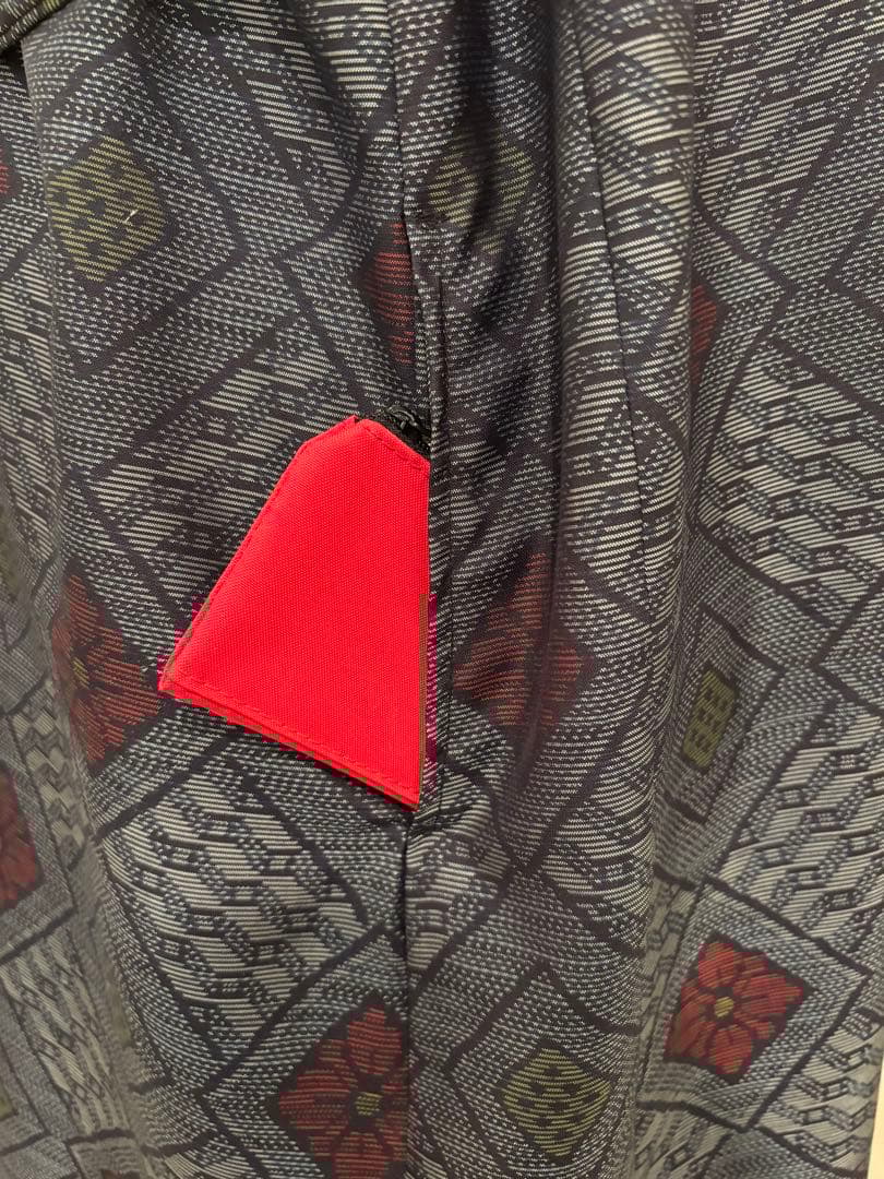 161 着物リメイク 正絹 本場大島紬 花菱文 ロングコート ウエストリボン付