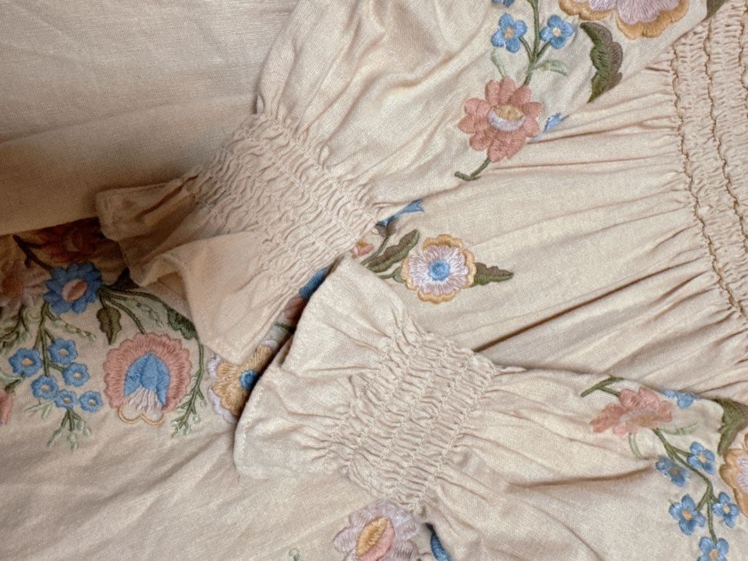 apolina mia dress 5-7 刺繍入りベージュ長袖ワンピース