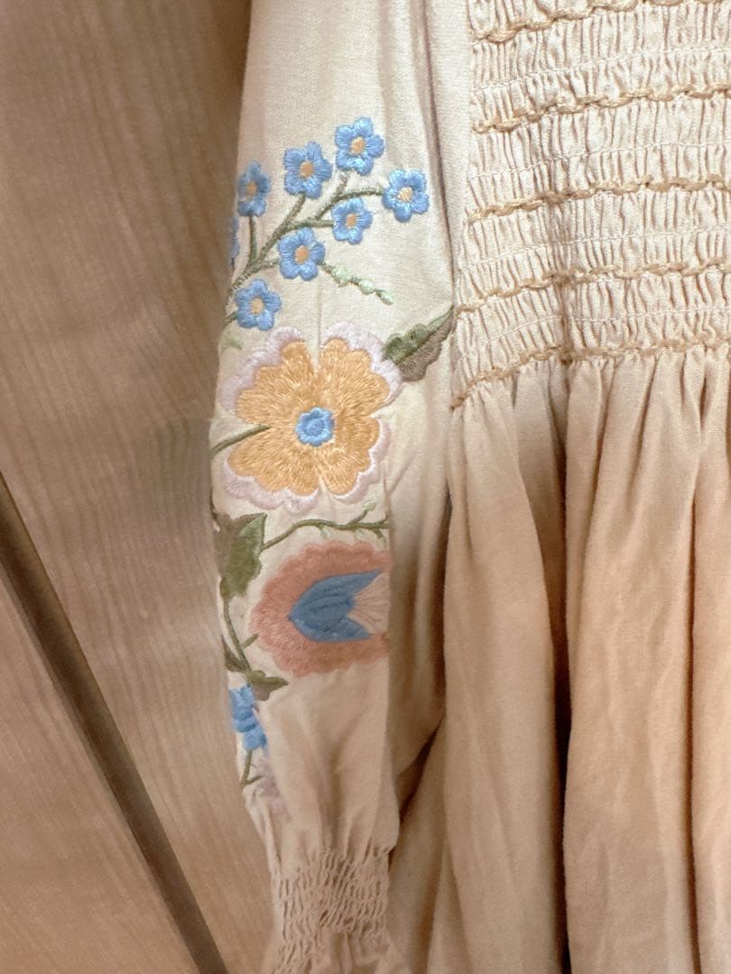 apolina mia dress 5-7 刺繍入りベージュ長袖ワンピース