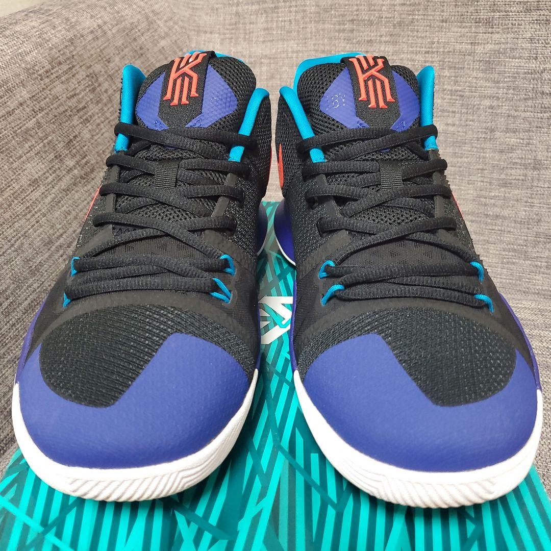 Nike Kyrie 3 カイリー3 ハラチライト supreme シュプリーム