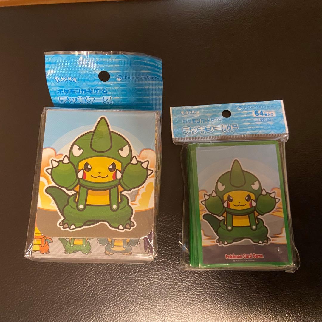 ポケモンカード　デッキケース　シールド ピカチュウ　かいじゅうマニア　ポンチョ