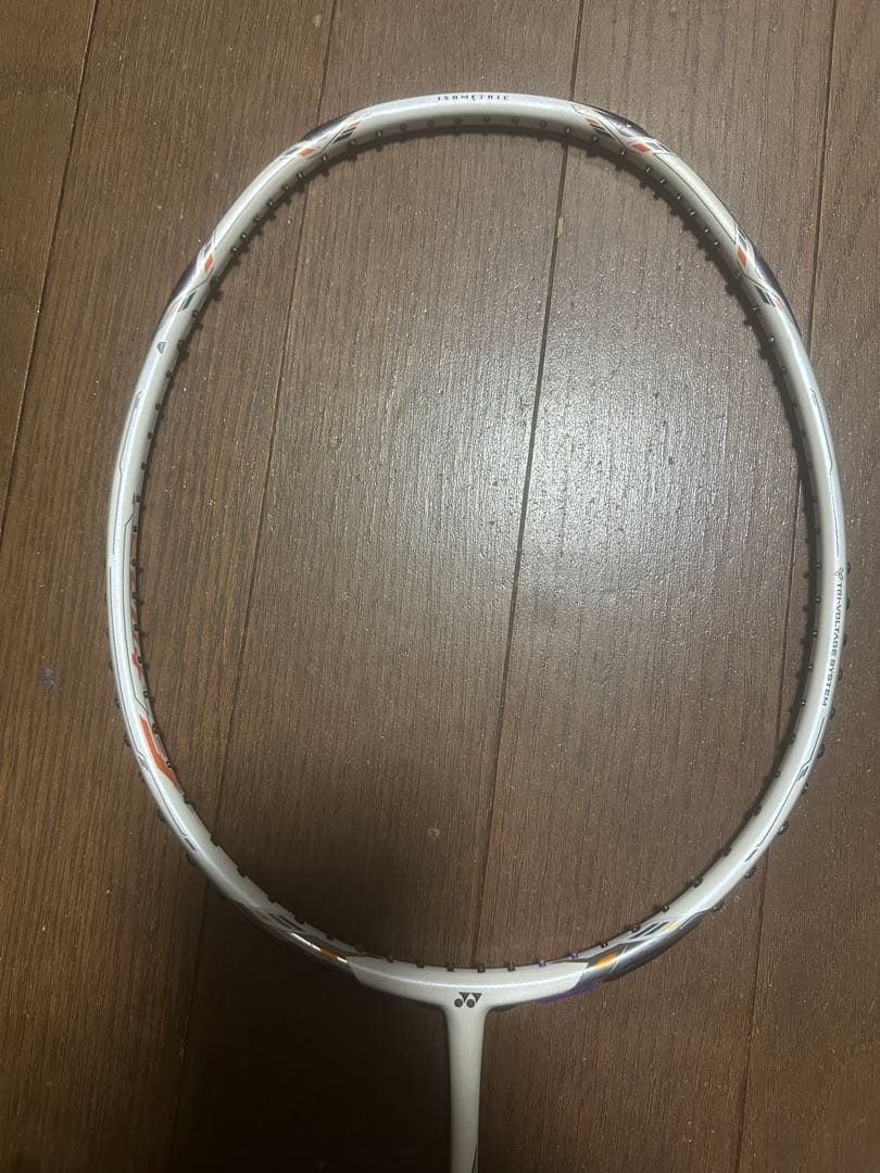 YONEX Voltric 70 バドミントンラケット