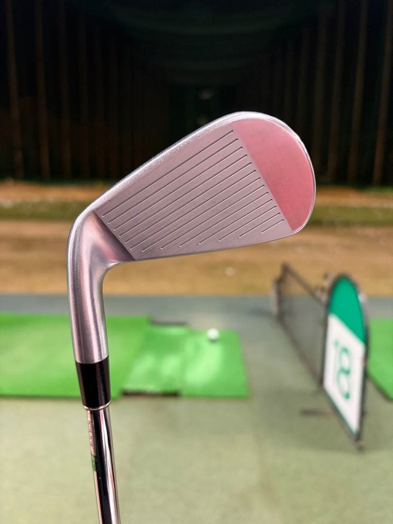 スリクソンZU85 2UT アイアン型