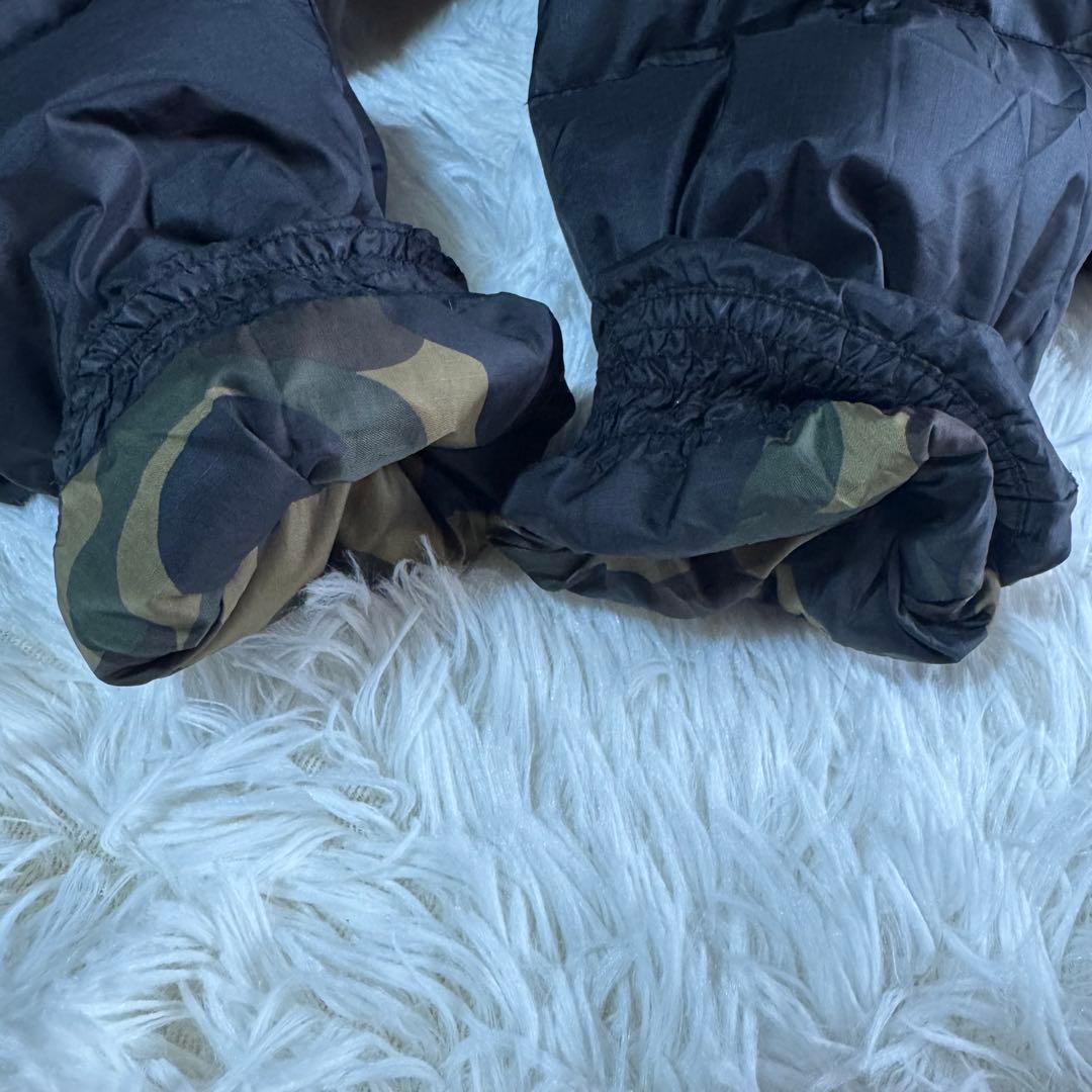 ア　ベイシングエイプA BATHING APE ダウンジャケット　迷彩　ダウン