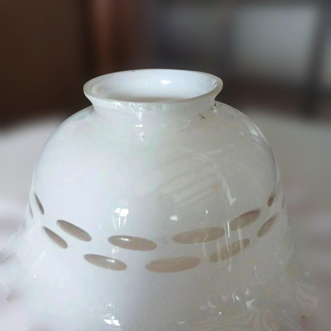 ピンクフリルガラスシェード　アンティーク