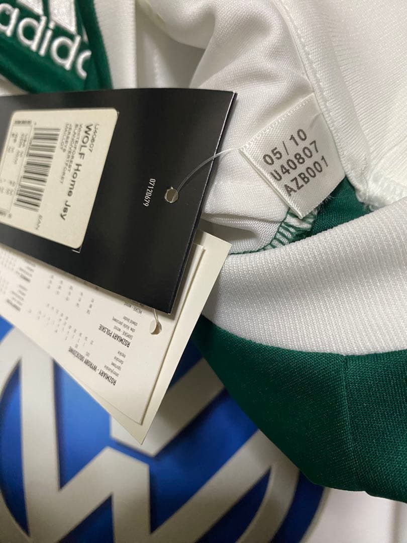 長谷部誠　直筆サイン入りヴォルフスブルクユニフォーム 直筆サインポストカード付き