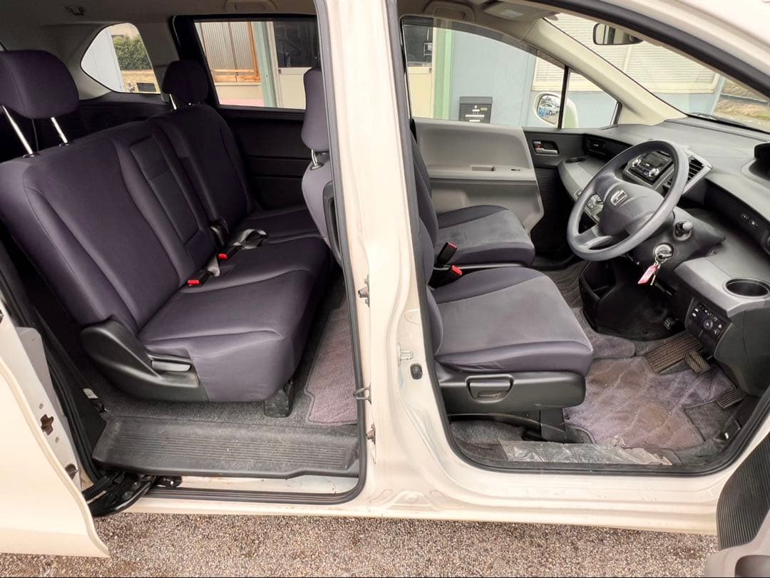 ワンオーナーホンダフリ-ド走行距離6万km本体価格25.5万