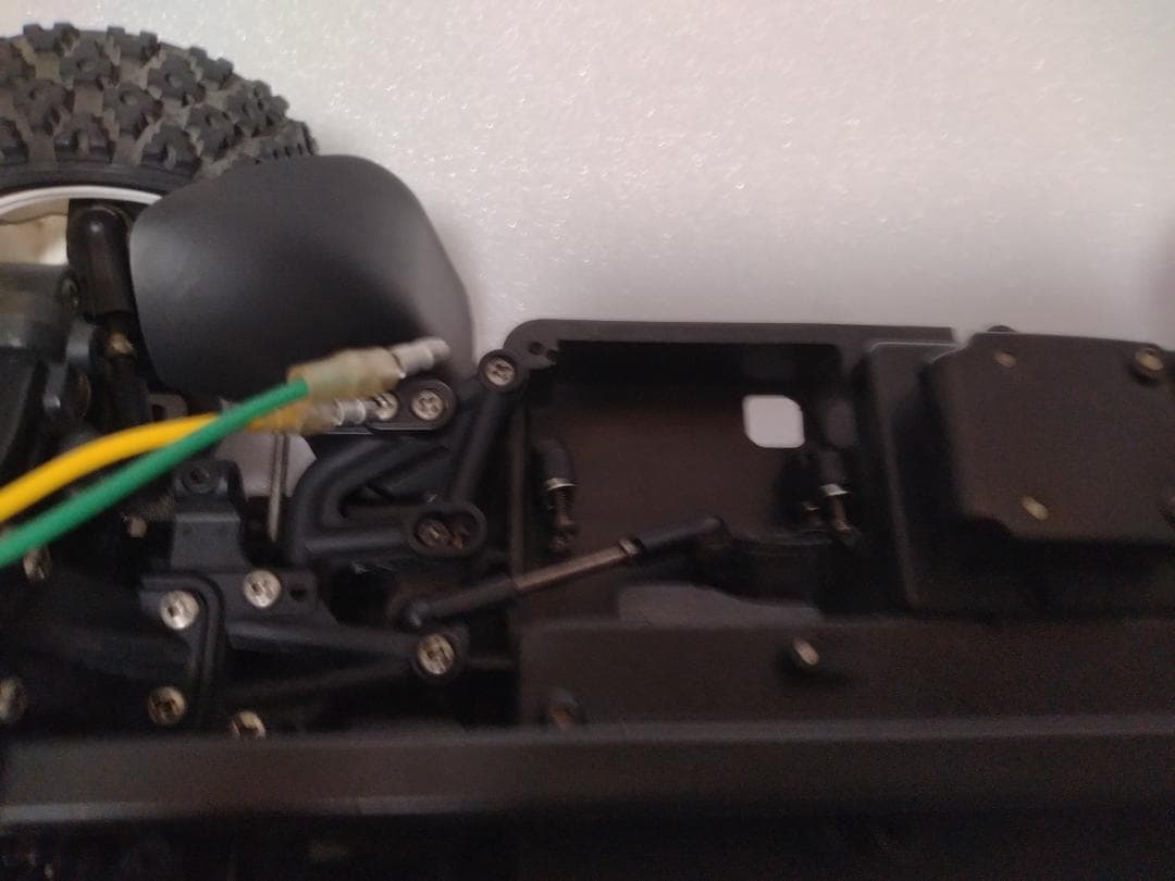 タミヤ　ＸＶ－０１シャーシ　インプレッサボディ付き