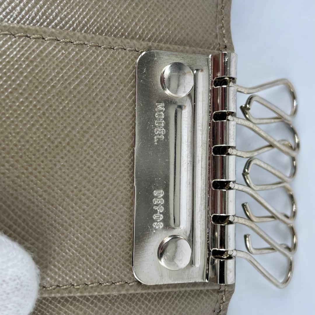 PRADA プラダ 6P レザー グレージュ キーケース　サフィアーノ　男女兼用