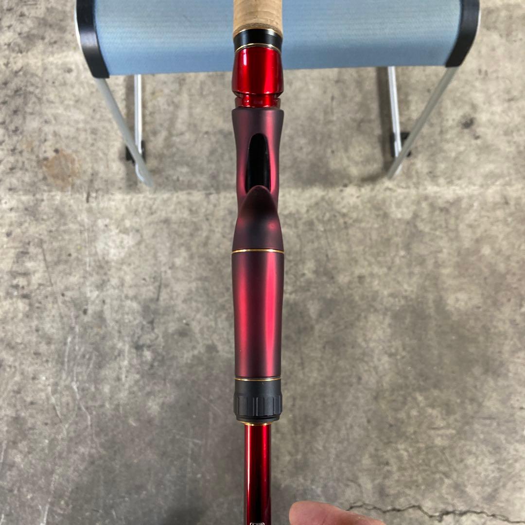 ワールドシャウラ2702R2になります。