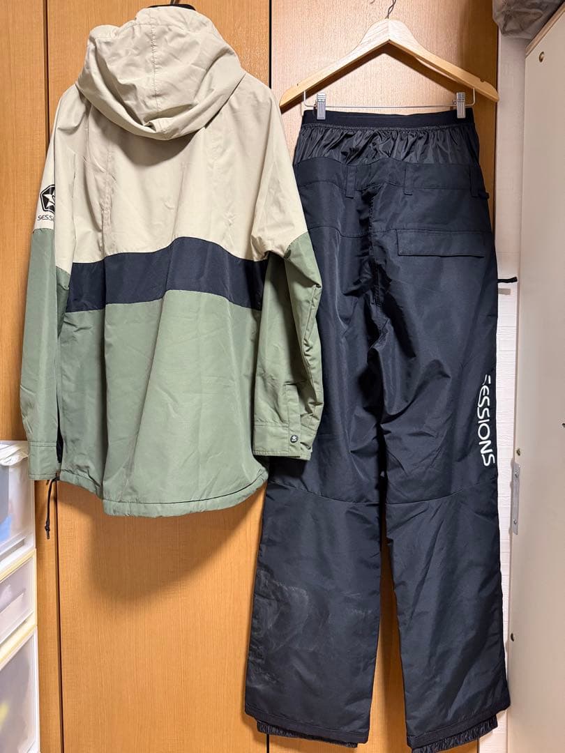22s SESSIONSスノーボードウェア 上下セット