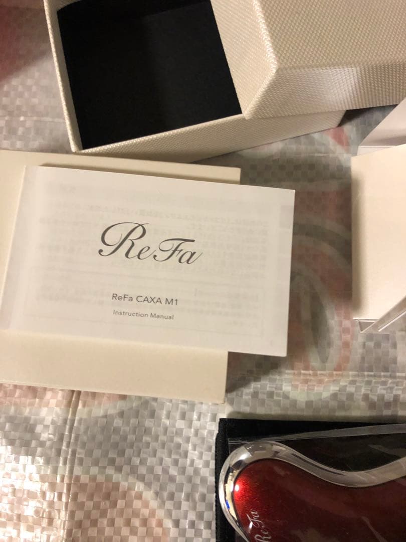 ReFa レッド 美顔ローラー 専用ケース付き