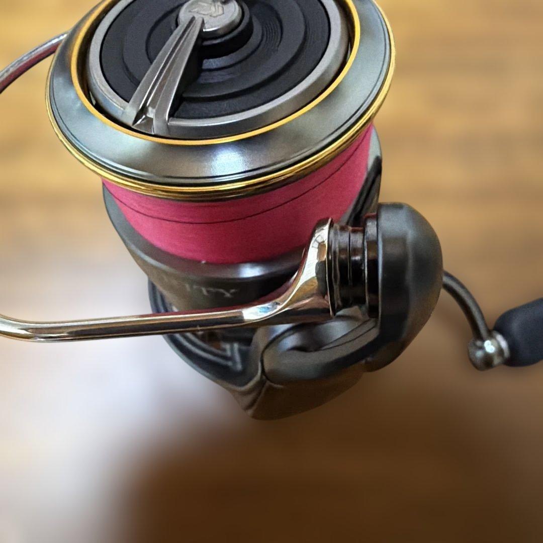 新品未使用　ダイワ23エアリティLT2000S-P