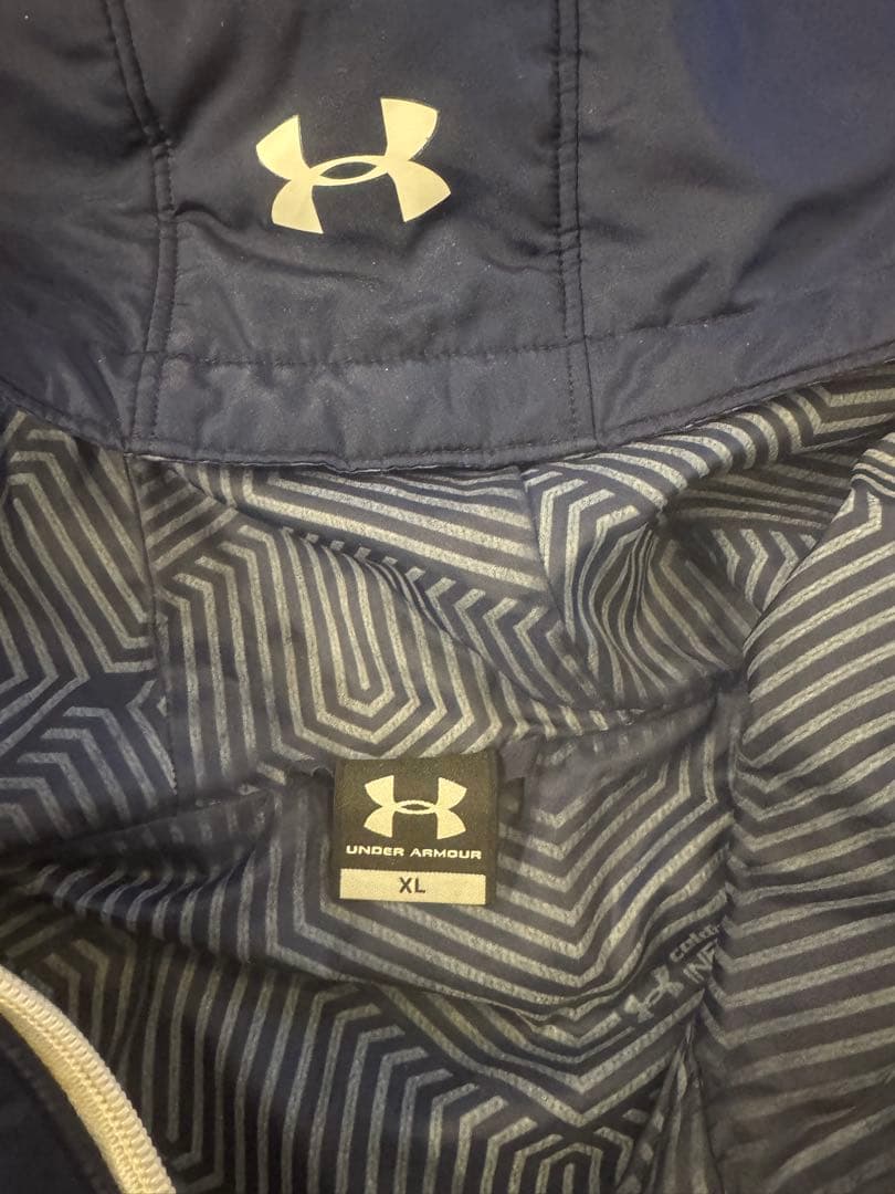 非売品 アンダーアーマー ダウンジャケットXL 関東学院大学 ラグビー 紺