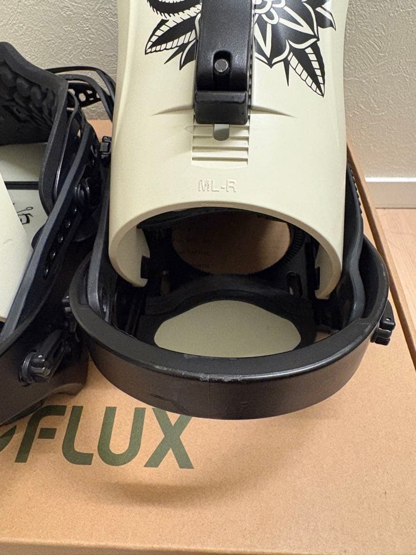 Flux XF 21-22モデル　Mサイズ