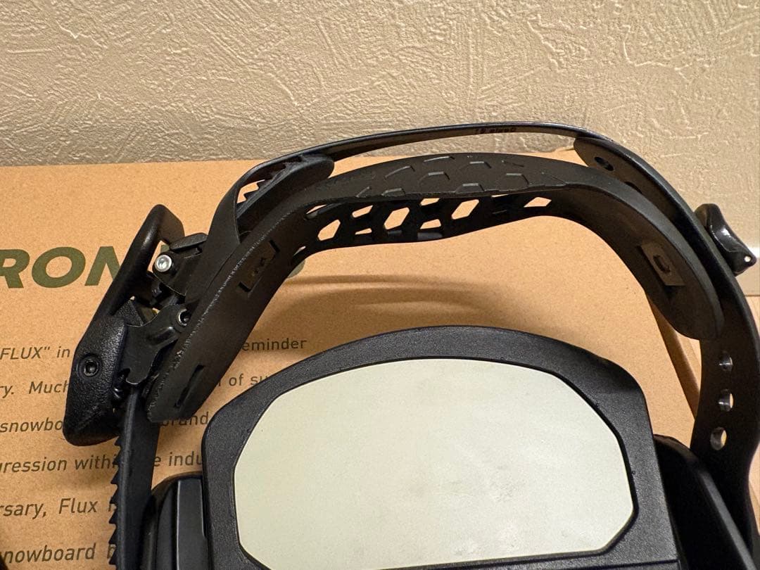 Flux XF 21-22モデル　Mサイズ