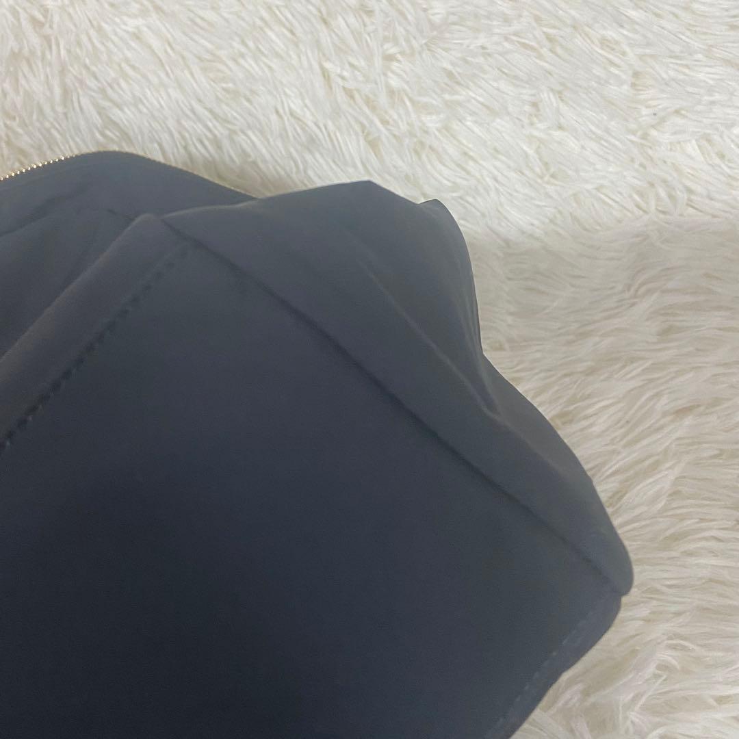 美品　アニエスべー リュック A4 ポーチ付き ロゴ金具