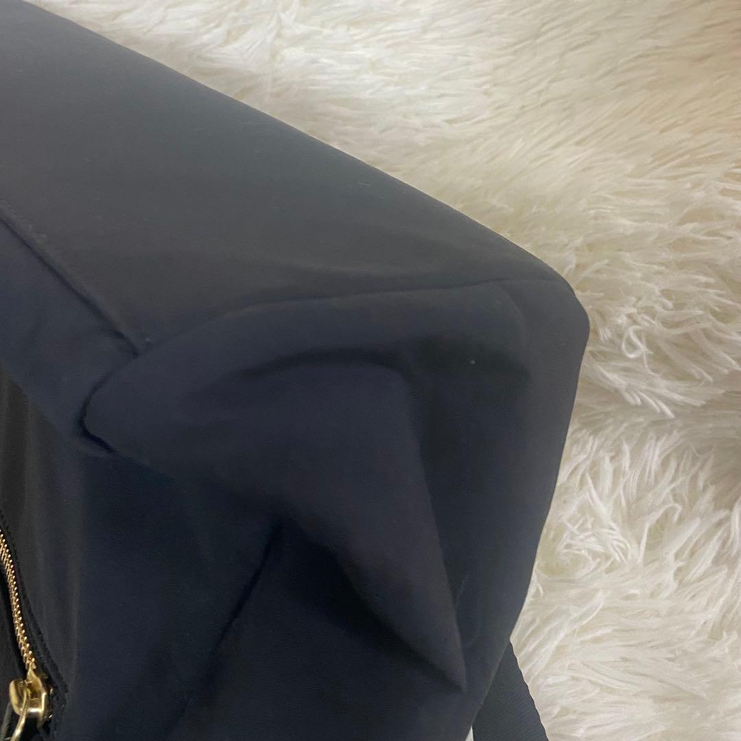 美品　アニエスべー リュック A4 ポーチ付き ロゴ金具