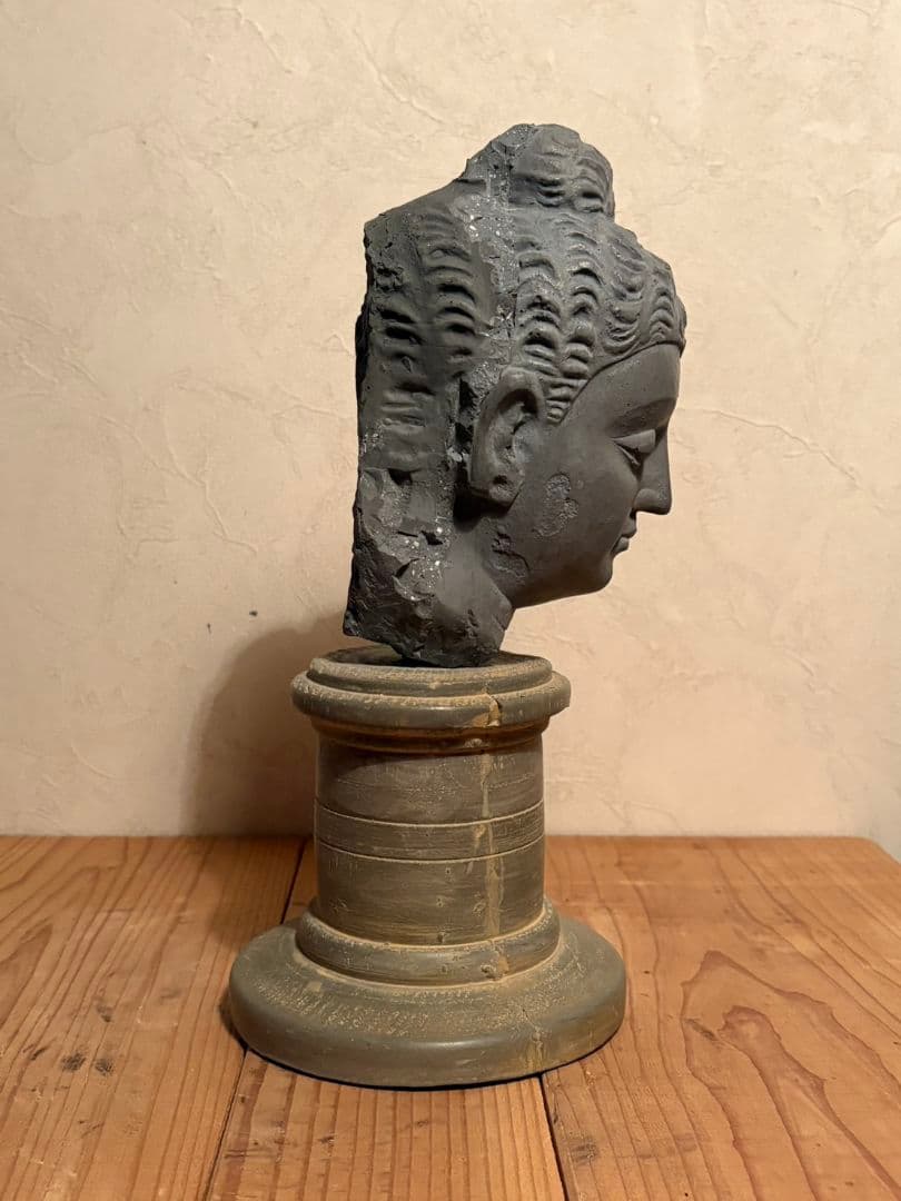 ガンダーラ仏頭 高評価商品 石仏 精巧レプリカ - メルカリ