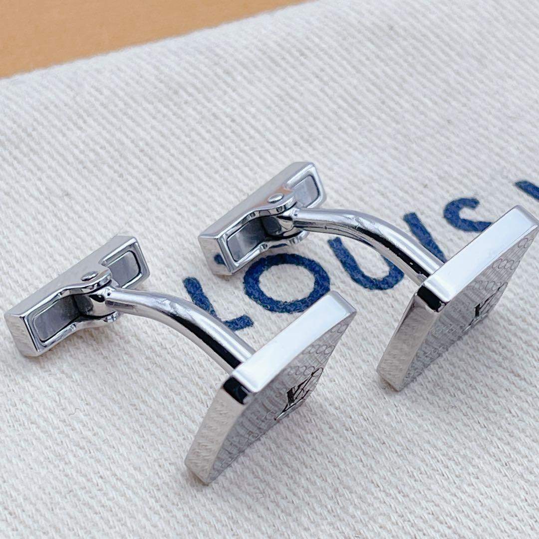 LOUIS VUITTON ブトン　ドゥ　マンシェット　カフス　シャンゼリゼ