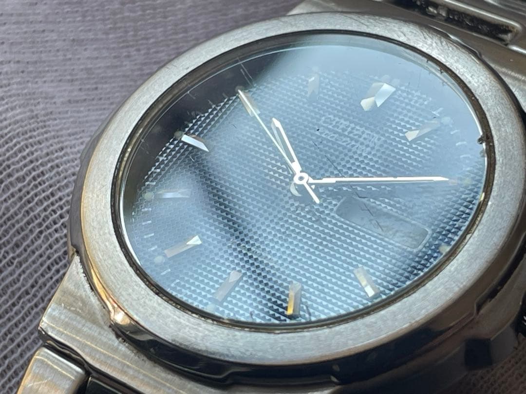 CITIZEN ECO-DRIVE E100-K17837 メンズクォーツ - メルカリ