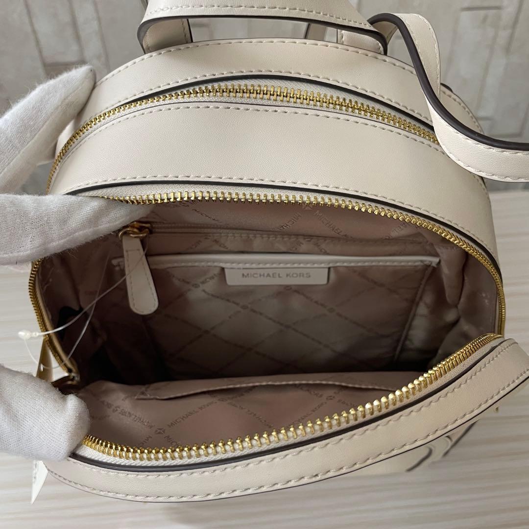 早い者勝ち！訳あり新品 MICHAEL KORS バックパック ライトクリーム