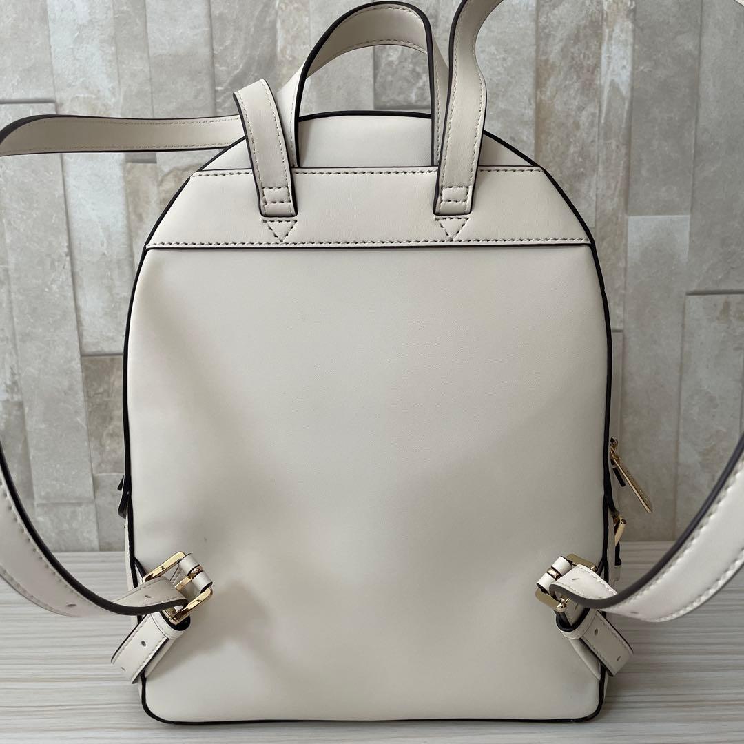 早い者勝ち！訳あり新品 MICHAEL KORS バックパック ライトクリーム
