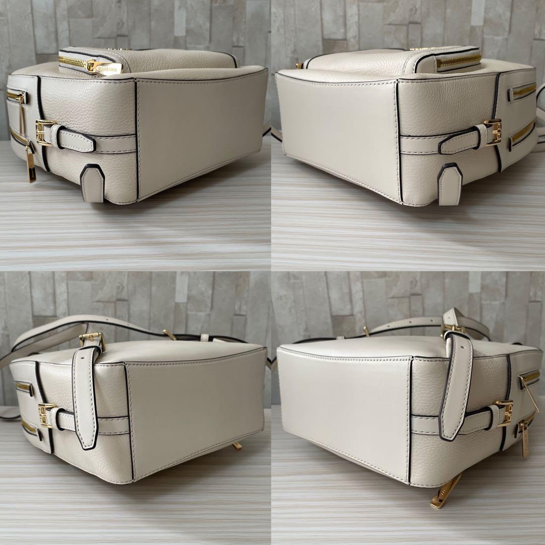 早い者勝ち！訳あり新品 MICHAEL KORS バックパック ライトクリーム