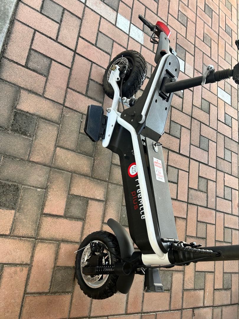 新品　キックボード Free Mile