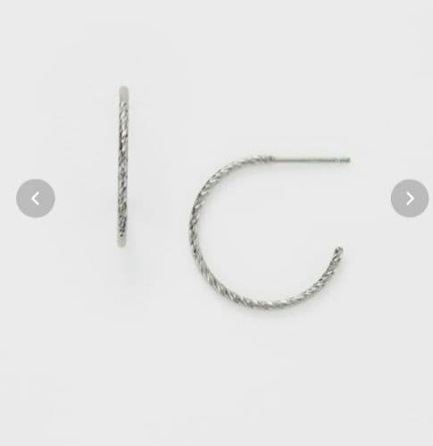 新品✨現行品 agete 【WEB限定】シルバー フープピアス 未使用品