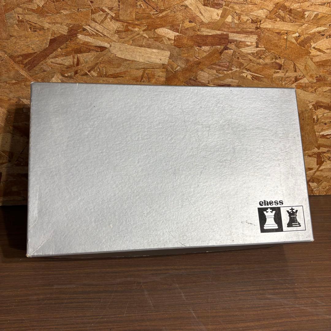 チェスの駒　白黒　アンティーク品