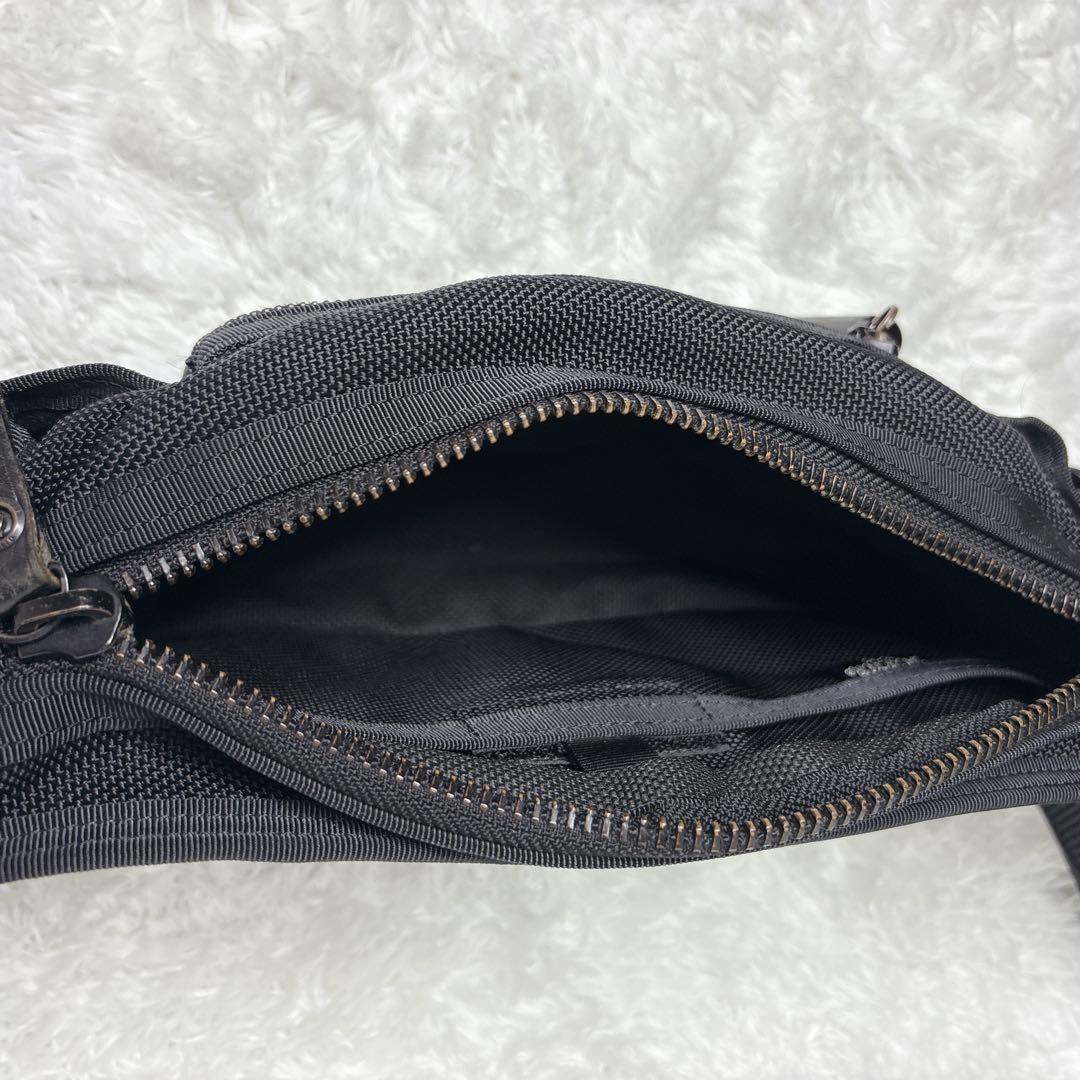 PORTER HEAT ブラック ボディバッグ マグライト作動確認済