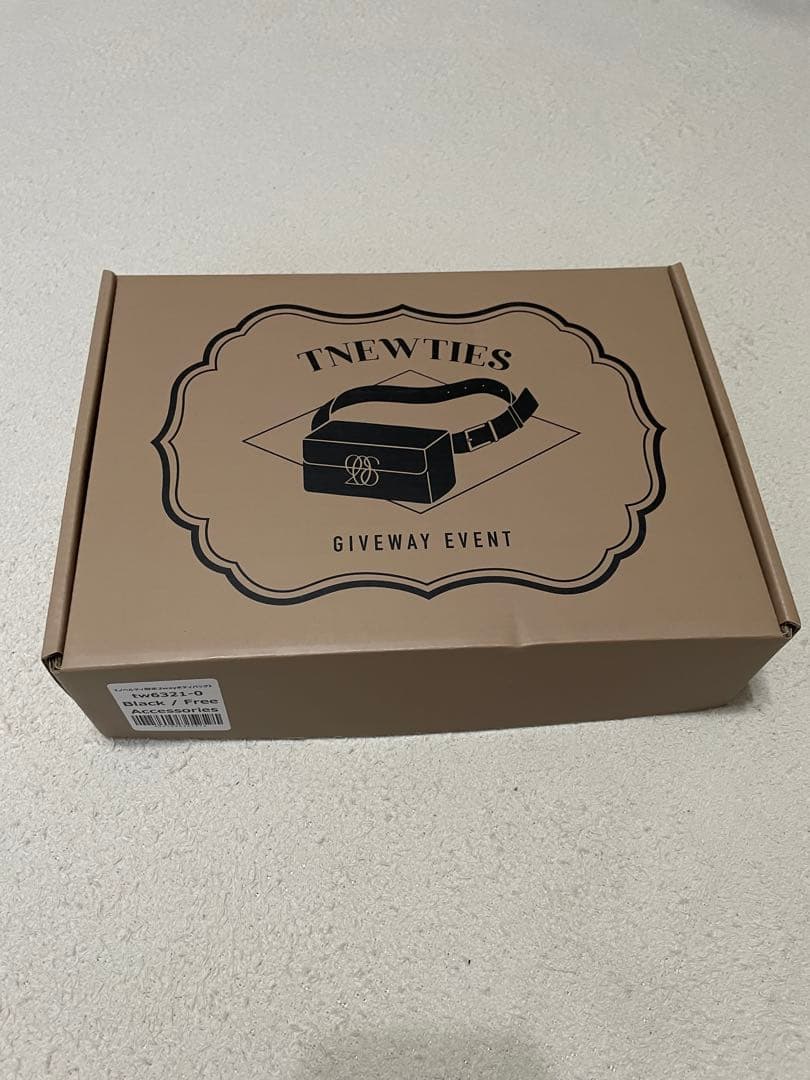 Tnewtiesトゥエンティーズ ノベルティバッグ ベルト 【美品】