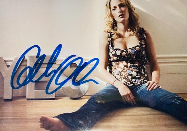 ジリアン・アンダーソン 直筆サイン入り写真 X-ファイル ダナ