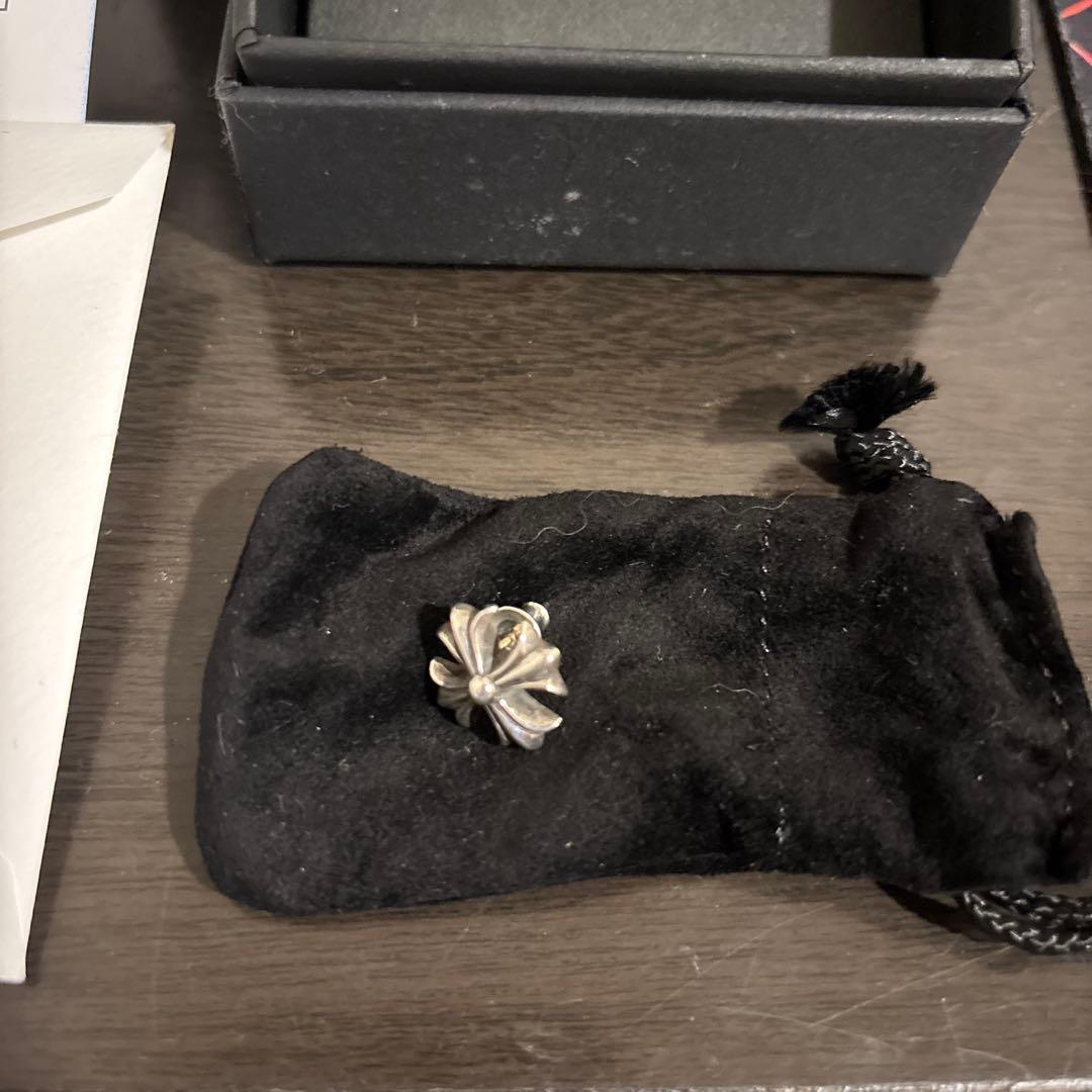 【正規品】クロムハーツ CHプラススタッドピアス　クロス　片耳　ピアス