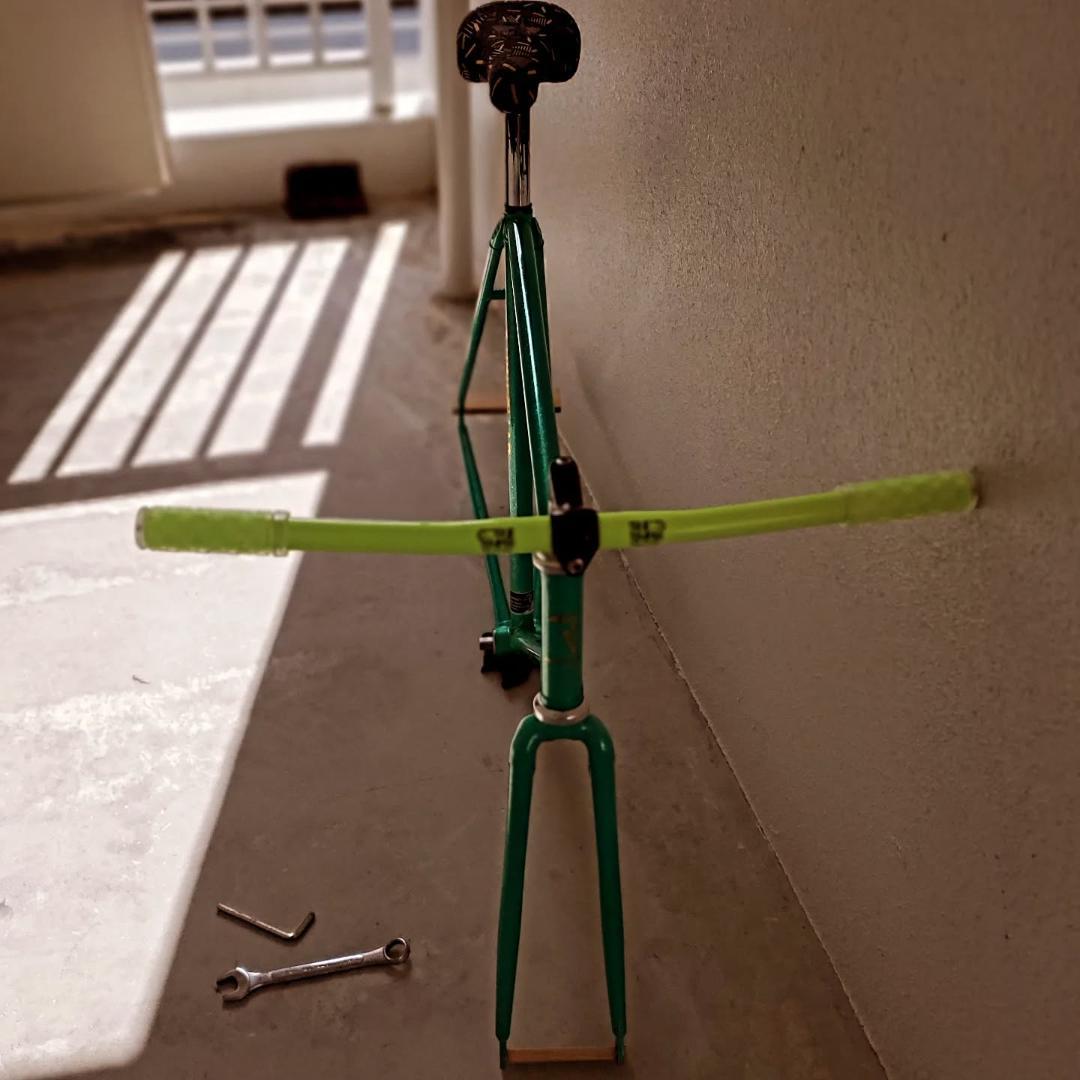 ティファニー風カラーシルバーラメ リンセイラボ RINSEI LAB レアパーツ