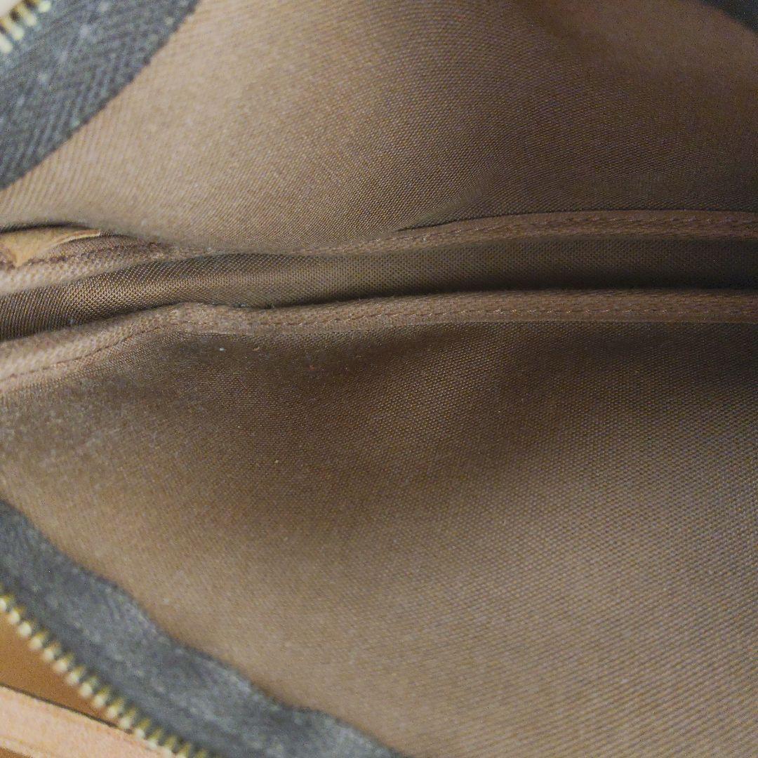 R*M様 ルイヴィトン　アクセサリーポーチ　ストラップ付