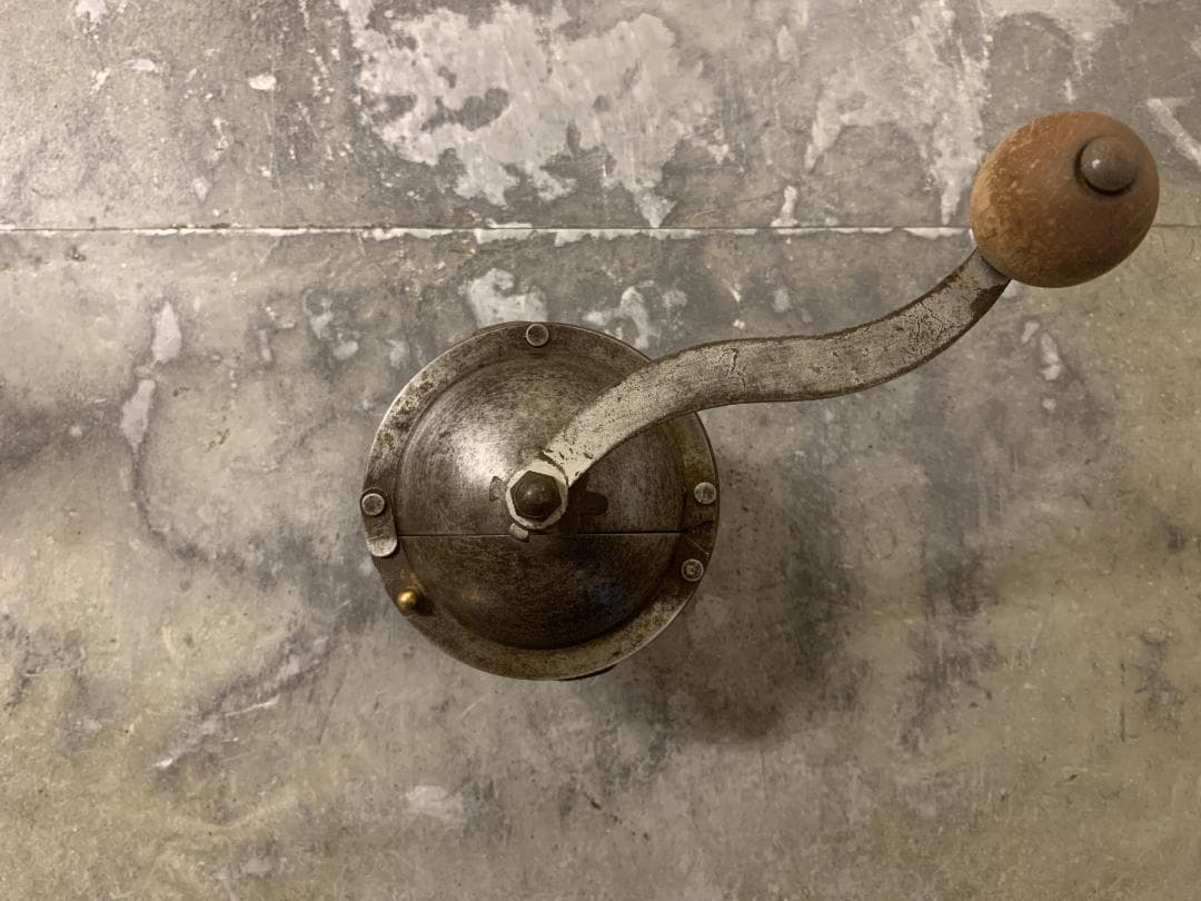 フランス アンティーク　コーヒーミル　Peugeot プジョー G1