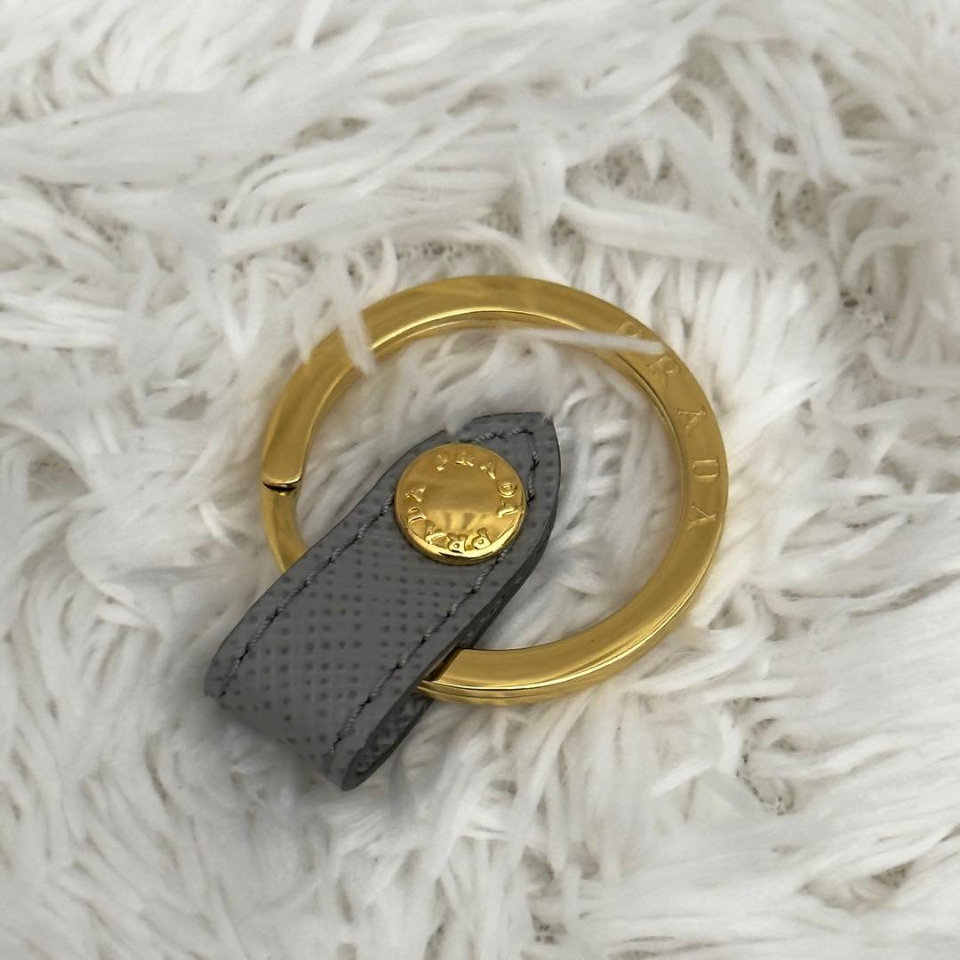 新型⭐️現行 RFID内蔵 PRADA プラダ サフィアーノ レザー キーケース