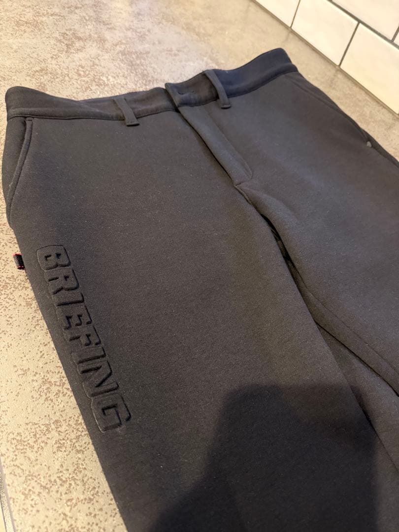 【綺麗め】BRIEFING ゴルフパンツ　3D ジョガーパンツ　L 黒