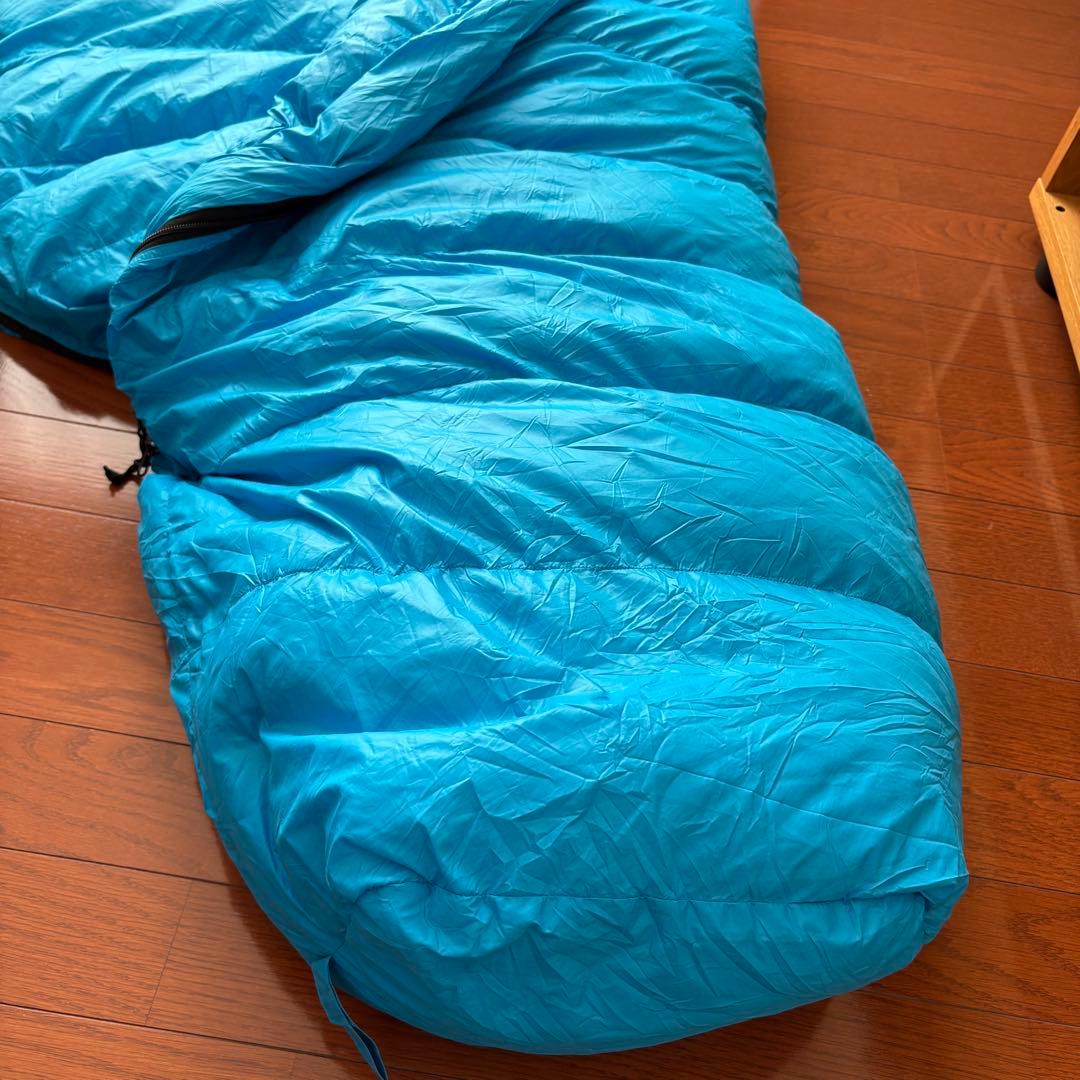 SOOMLOOM 1000gダウン寝袋 シュラフ　マミー型