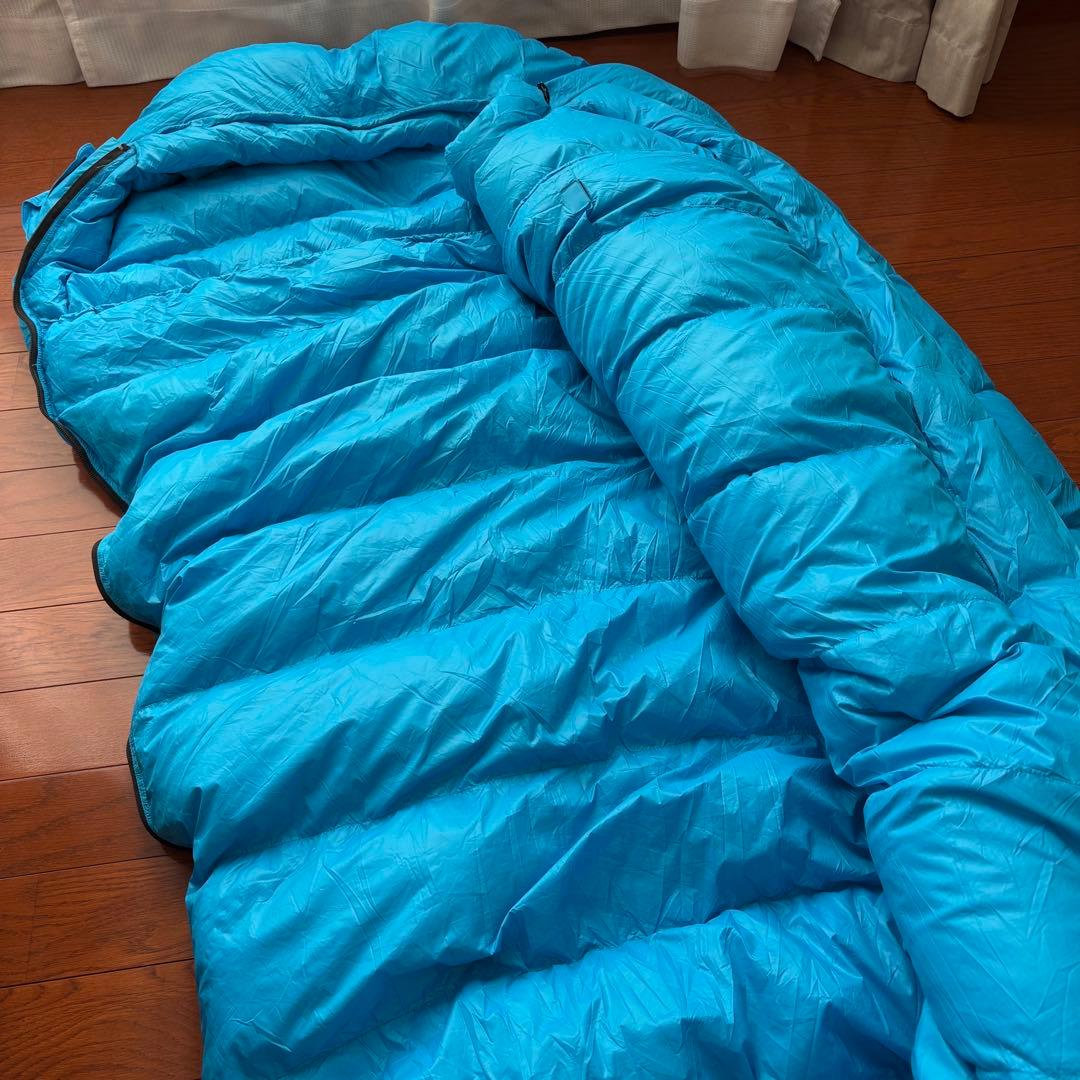 SOOMLOOM 1000gダウン寝袋 シュラフ　マミー型