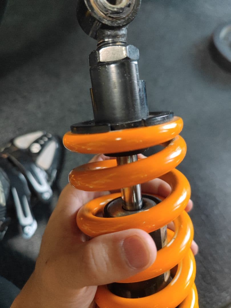 【マサヒコ様】 デイトナ グロム 強化リアサス 車高調整